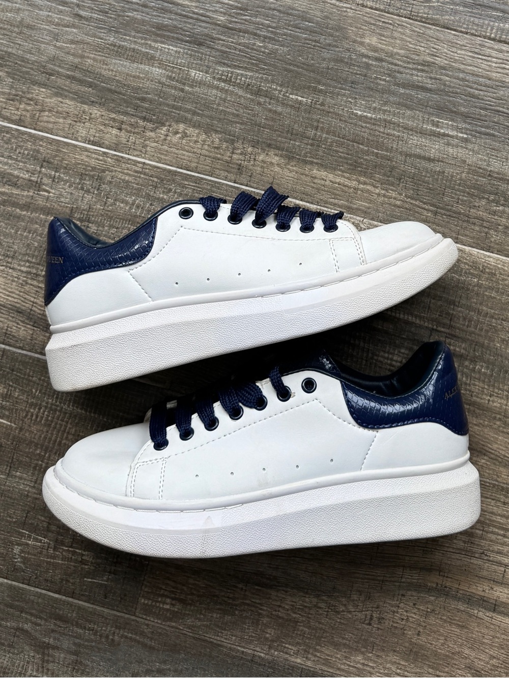 Alexander McQueen Oversized Sneaker 'Python Navy' 40